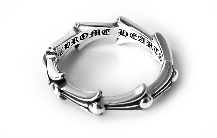 Lookbook Cincin Chrome Hearts Silver Fishbone Wreath 925 Unisex Edisi Pasangan. CH-JZ-525
