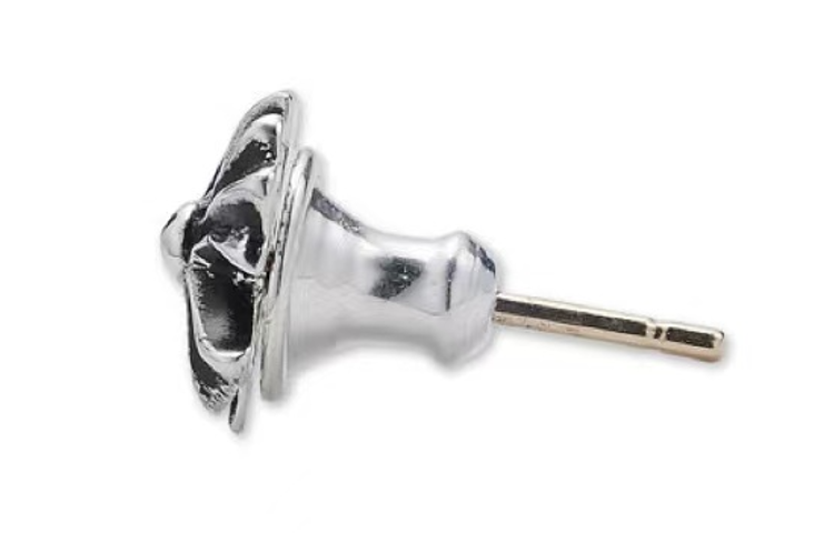 Shop Chrome Hearts Pequeño Pendiente Cruz 925 Plata en Plata. CH-ED-543