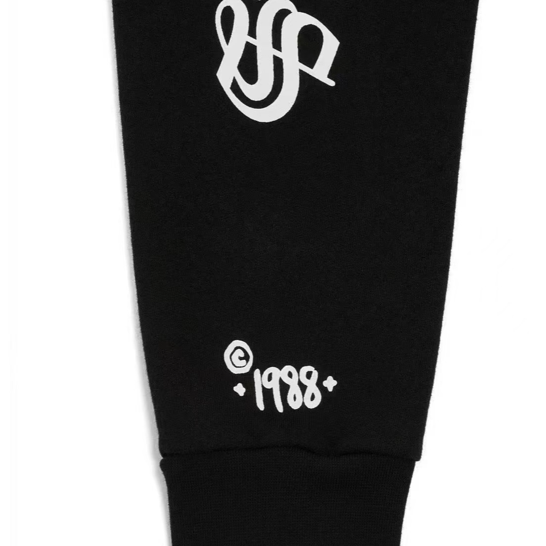 Shop Chrome Hearts SS24 Hoodie Unisex Hitam Pullover Sweatshirt Letter Print. CH-2024-6500