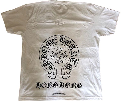 クロムハーツ SS24 ステッカー クルーネック 半袖 Tシャツ ホワイト ティー CH-2023022301 Lookbook クロムハーツ SS24 ステッカー クルーネック 半袖 Tシャツ ホワイト ティー CH-2023022301