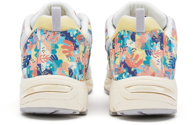 CHUMS x New Balance 拼接拼色 復古 低幫 跑步鞋 男女同款 灰黃迷彩 Shop CHUMS x New Balance 拼接拼色 復古 低幫 跑步鞋 男女同款 灰黃迷彩