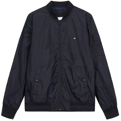 CK/Calvin Klein Jaket Bomber Hitam Solid Lelaki J314425-BAE Buy CK/Calvin Klein Jaket Bomber Hitam Solid Lelaki J314425-BAE