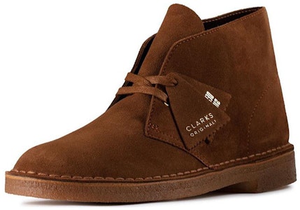 클락스 데저트 부츠 '콜라 스웨이드' 26155481 Order 클락스 데저트 부츠 '콜라 스웨이드' 26155481