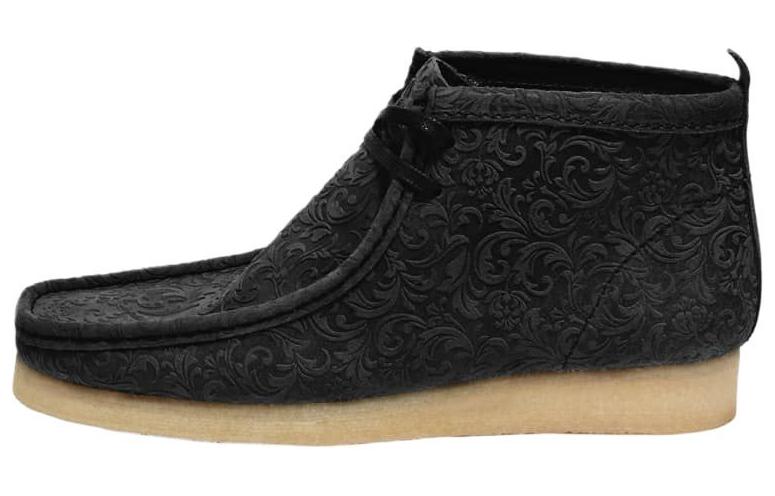 Buy Clarks END. x Wallabee '牛津花卉 - 黑色' 26163421