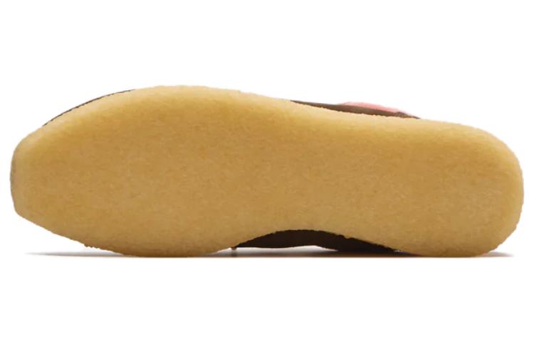 Shop クラークス ロックヒル ロニー・フィーグ 8th St. ダークブラウンピーチ 26170102