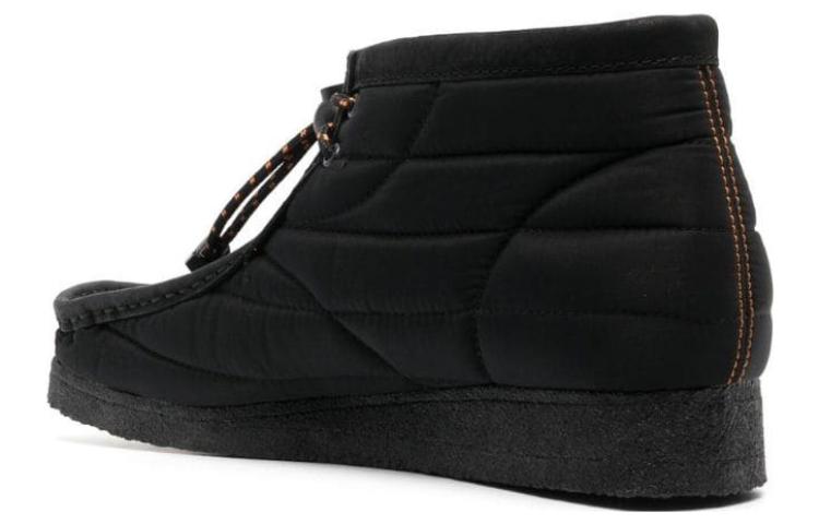 Lookbook Clarks Originals Wallabee Bota Negra Acolchada 26168801