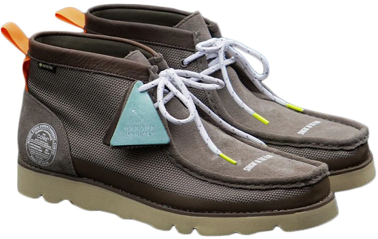 clarks-originals-wallabee-boots-2-0-magic-stick-gore-tex-grey