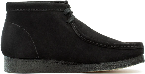 Lookbook Clarks Wallabee Boot 'Suede Hitam' 26155517