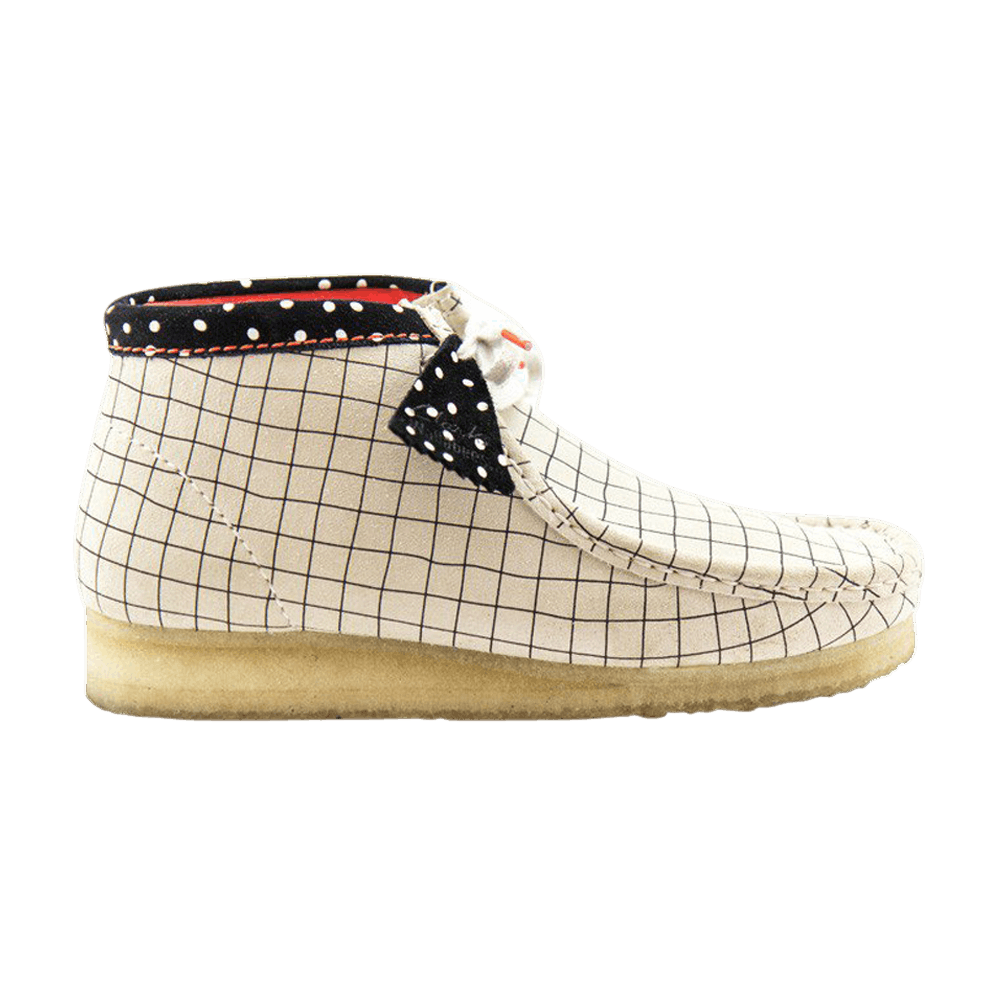 Clarks Wallabee Boot 'Black White Grid' 26110026