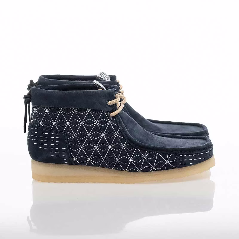 clarks-wallabee-boot-japanese-embroidery-plain-blue-clm-69152-r