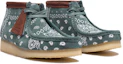 Shop Clarks Wallabee Boots '綠色佩斯利' 26168803