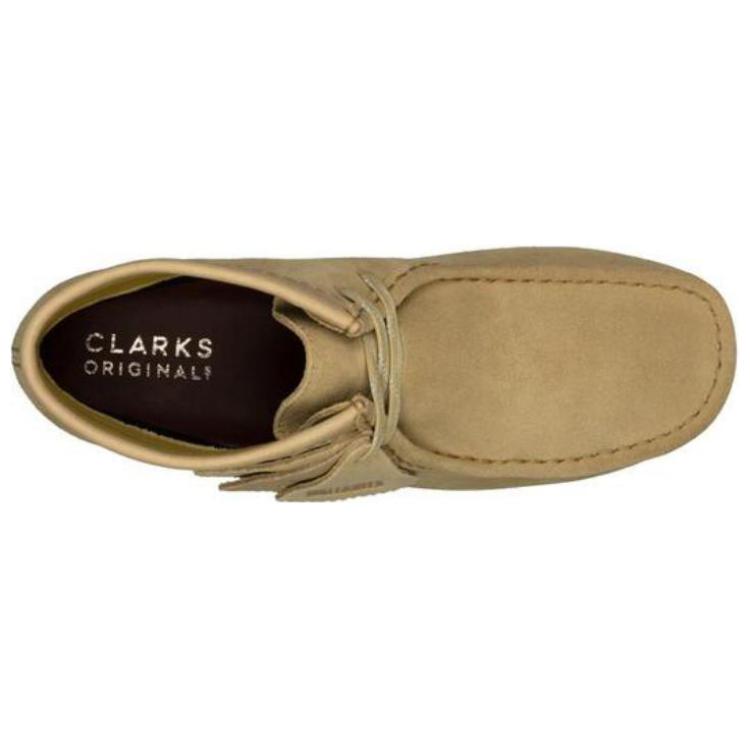 Shop Clarks Wallabee GTX 麂皮靴子‘枫叶色’ 26163277