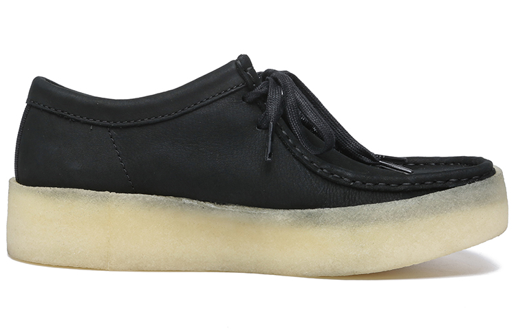 Lookbook Clarks Wallabee Cup 黑色磨砂皮鞋 261581447