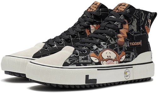 Li-Ning Classic Canvas Hi x Disney Tigger Sneakers AGCS333-1 Lookbook Li-Ning Classic Canvas Hi x Disney Tigger Sneakers AGCS333-1