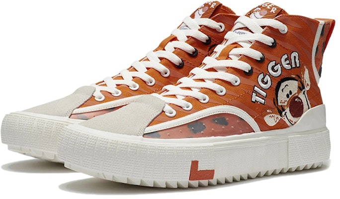 Li-Ning Classic Canvas Hi x Disney Tigger Sepatu Sneakers AGCS333-2 Lookbook Li-Ning Classic Canvas Hi x Disney Tigger Sepatu Sneakers AGCS333-2