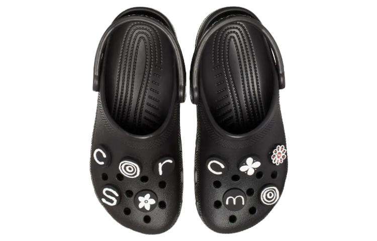 Lookbook Crocs Classic Clog x 10CC 'Hitam' 208168-001