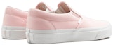 Shop Classic Slip-On 'Vansbuck - Merah Jambu Langit' VN0A38F7U5W