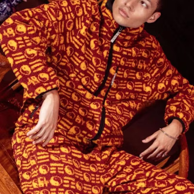 CLOT 全版印花輕便長袖外套 男女款 淺棕色 CLJK21F40003 Shop CLOT 全版印花輕便長袖外套 男女款 淺棕色 CLJK21F40003