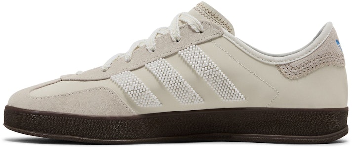 CLOT x adidas Gazelle Indoor 'Off White' Putih Gading IH3719 Lookbook CLOT x adidas Gazelle Indoor 'Off White' Putih Gading IH3719