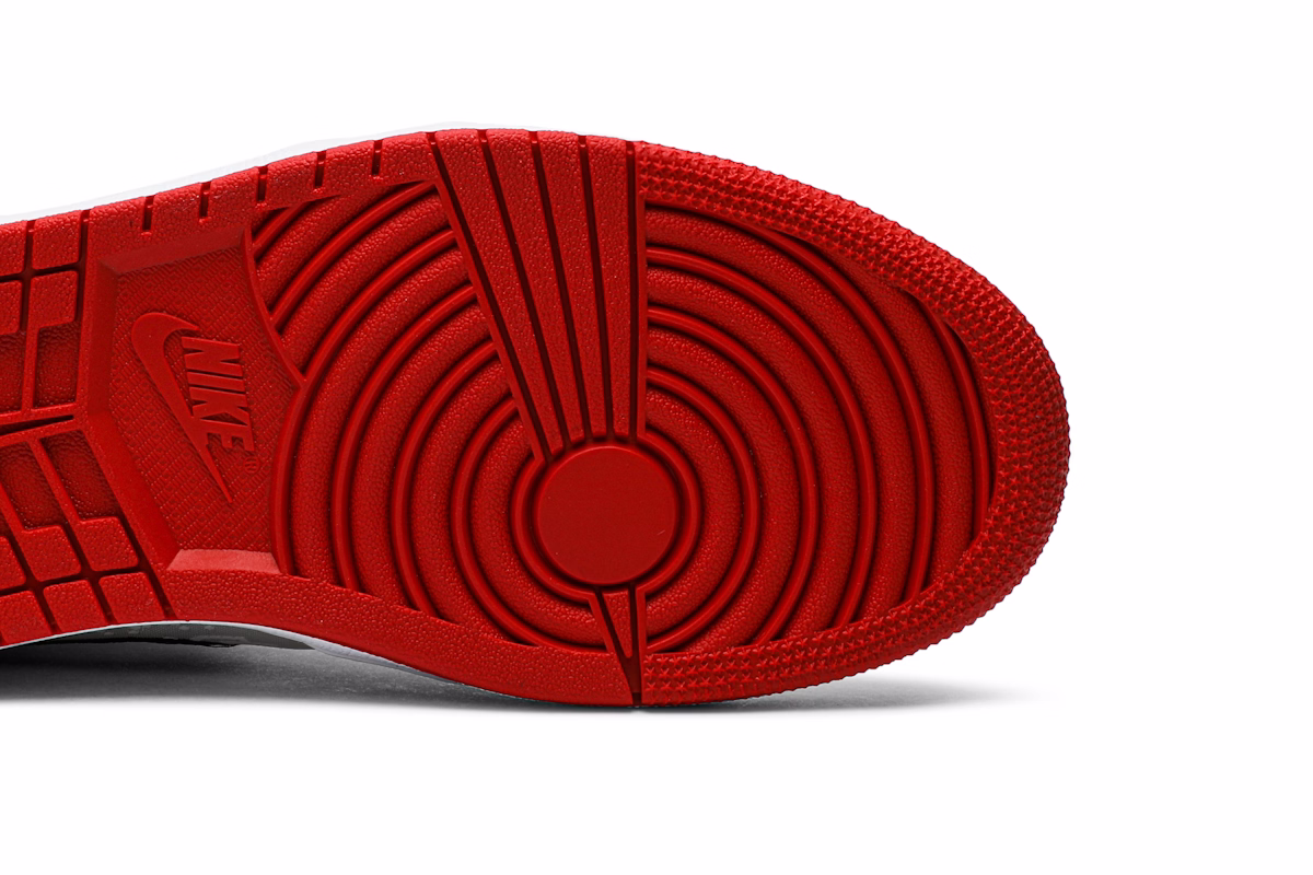 CLOT x Air Jordan 1 Mid 'Fearless' CU2804-100