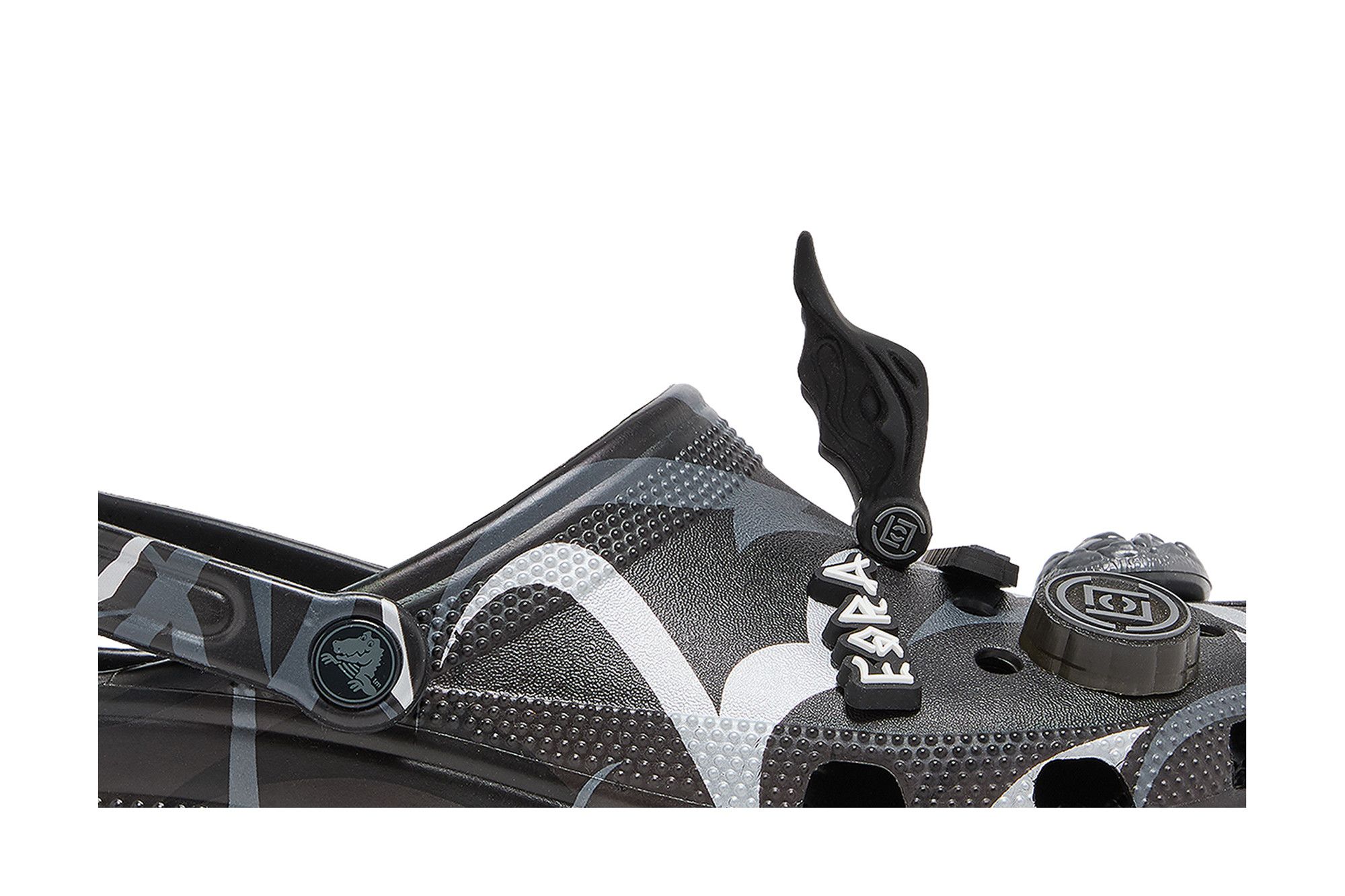 Lookbook CLOT x Crocs Classic Clog 'Hitam' 208700-001