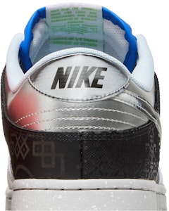 CLOT x Nike Dunk Low SP 與交換卡 'What The' FN0316-999-CARD Sizing CLOT x Nike Dunk Low SP 與交換卡 'What The' FN0316-999-CARD