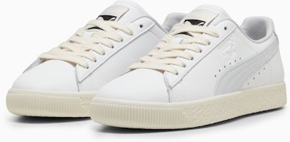 클라이드 가죽 스니커즈 398703-02 Shop 클라이드 가죽 스니커즈 398703-02