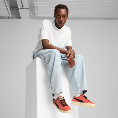 Clyde OG Sneakers 391962-12 Lookbook Clyde OG Sneakers 391962-12
