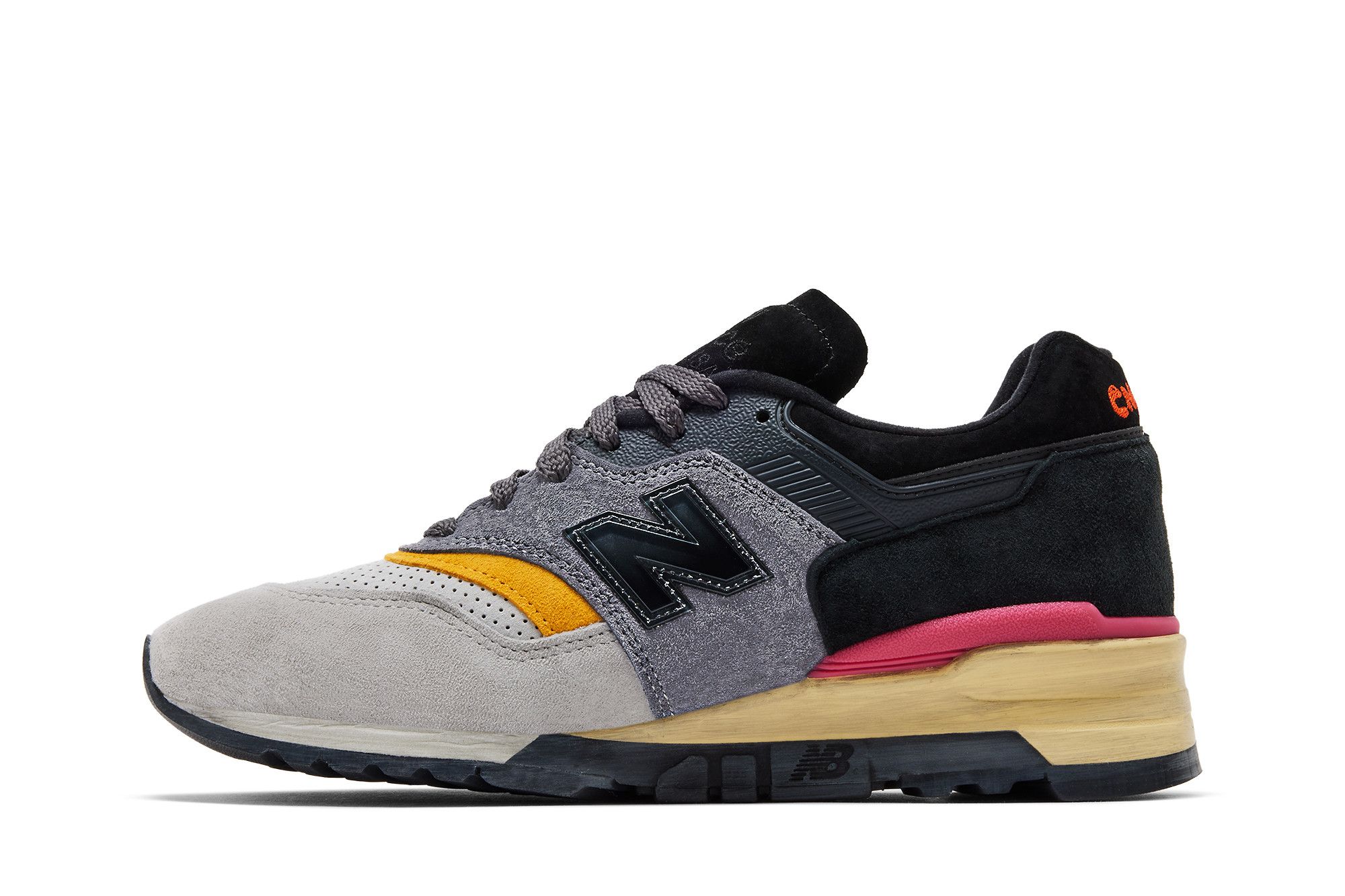 Lookbook Concepts x New Balance 997 MiUSA Montage Pria Wanita Sneakers U997CNP