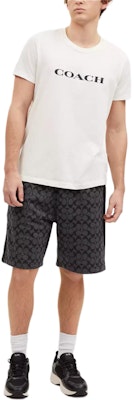 COACH Celana Pendek Hitam Signature Logo Print Kasual dengan Tali Serut. CQ237-R8E Lookbook COACH Celana Pendek Hitam Signature Logo Print Kasual dengan Tali Serut. CQ237-R8E