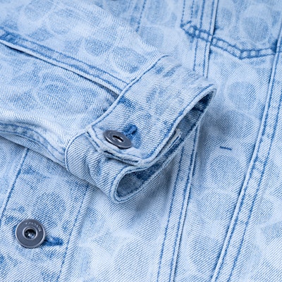 COACH Jaket Denim Biru dengan Logo Print dan Desain Single-Breasted. C0918-S8M Purchase COACH Jaket Denim Biru dengan Logo Print dan Desain Single-Breasted. C0918-S8M