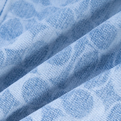 COACH Jaket Denim Biru dengan Logo Print dan Desain Single-Breasted. C0918-S8M Sizing COACH Jaket Denim Biru dengan Logo Print dan Desain Single-Breasted. C0918-S8M