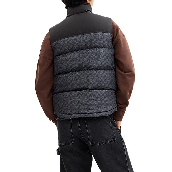 Shop COACH FW24 Vest Tanpa Lengan Logo Patchwork Zip-Up - Kelabu Arang. CU801-R8E