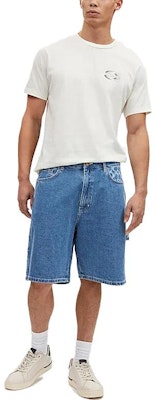 COACH Seluar Pendek Denim Biru dengan Logo dan Poket SS23. CI522-LUN Lookbook COACH Seluar Pendek Denim Biru dengan Logo dan Poket SS23. CI522-LUN