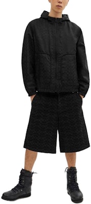 コーチ SS24 ブラック ソリッドカラー レザー フード付き ジップジャケット CR479-BLK Lookbook コーチ SS24 ブラック ソリッドカラー レザー フード付き ジップジャケット CR479-BLK