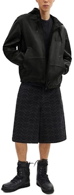 コーチ SS24 ブラック ソリッドカラー レザー フード付き ジップジャケット CR479-BLK Shop コーチ SS24 ブラック ソリッドカラー レザー フード付き ジップジャケット CR479-BLK