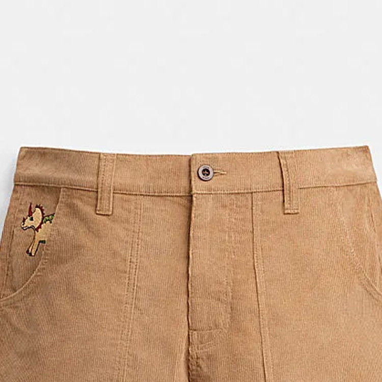 Shop コーチ アニマルプリントポケット付きストレートカジュアルショーツ CI782-TN2