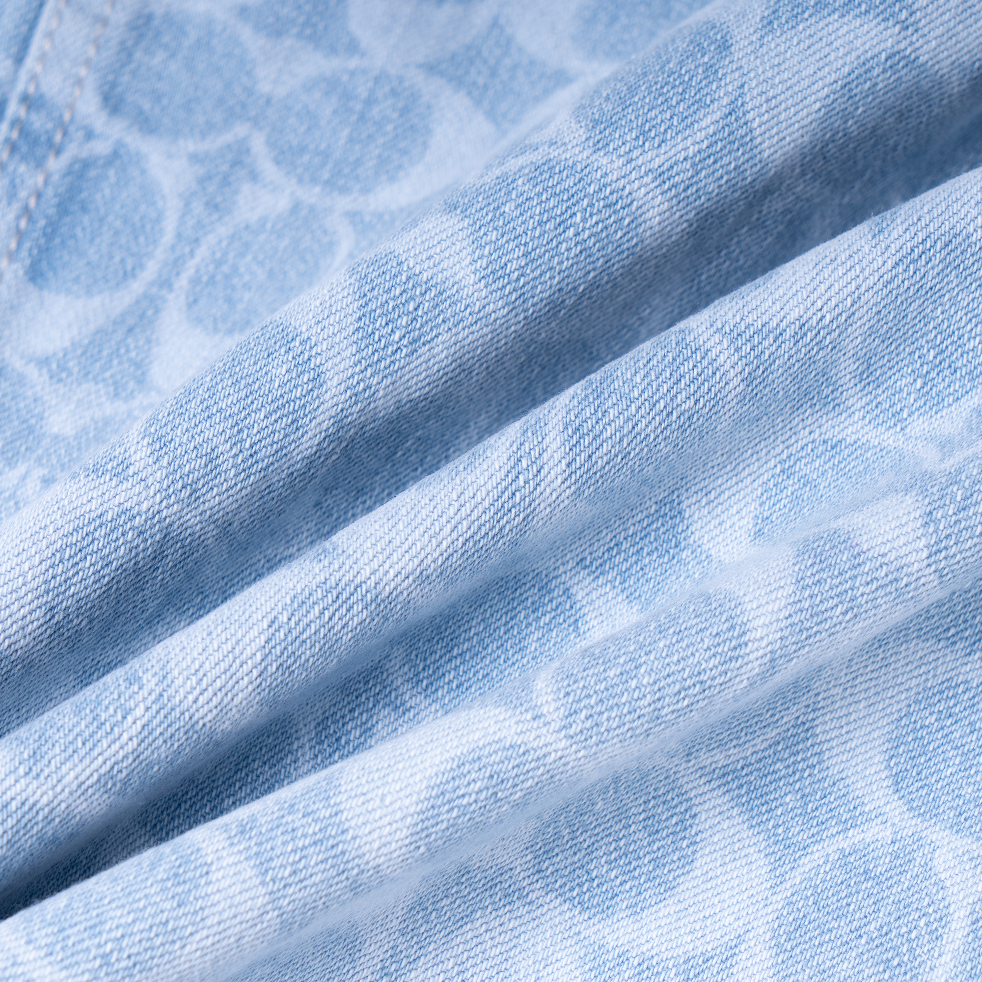 COACH Blue Denim Jacket with All-Over Logo Print and Button-Up Design. C4630-SL1 圖 6