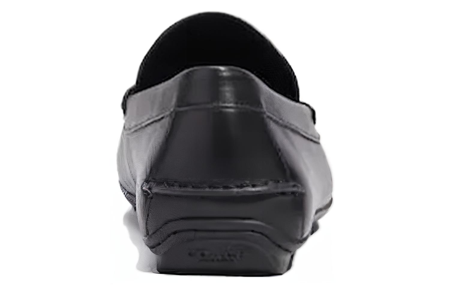 Shop 蔻驰黑色休闲舒适乐福鞋 CI326-BLK