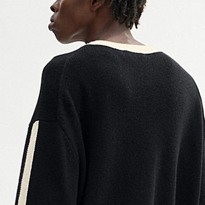 COACH Colorblock Letter Logo Crewneck Sweater Black Unisex Casual Pullover. CN621-BLC Sizing COACH Colorblock Letter Logo Crewneck Sweater Black Unisex Casual Pullover. CN621-BLC