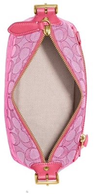 蔻馳經典提花Demi包 紫紅色銅質配件 Lookbook 蔻馳經典提花Demi包 紫紅色銅質配件