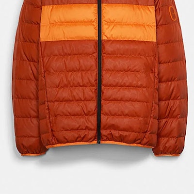 COACH FW22 Colorblock Logo Puffer Jacket. C5189-SYR Purchase COACH FW22 Colorblock Logo Puffer Jacket. C5189-SYR