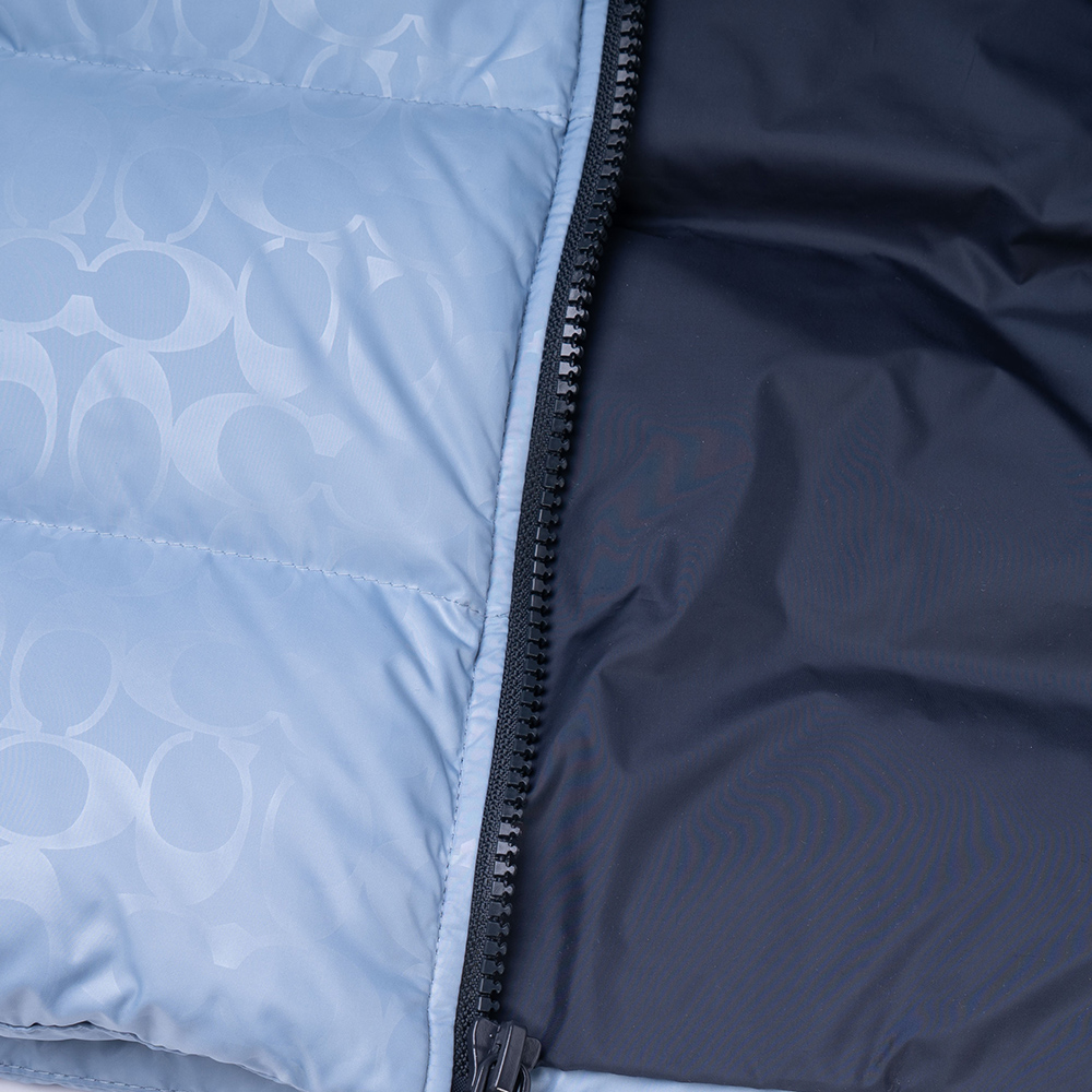Details for COACH FW22 Rompi Puffer Logo Colorblock Biru. CE332-BLU