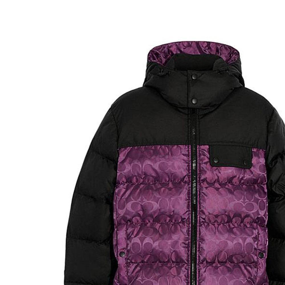 Shop COACH FW22 拼接印花紫色連帽羽絨外套 CF880-UQE