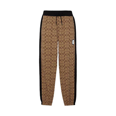 COACH FW22 Logo Print Cotton Sweatpants in Khaki. C7806-OFZ