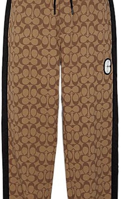 COACH FW22 Celana Sweatpants Katun Logo Print Warna Khaki. C7806-OFZ Purchase COACH FW22 Celana Sweatpants Katun Logo Print Warna Khaki. C7806-OFZ