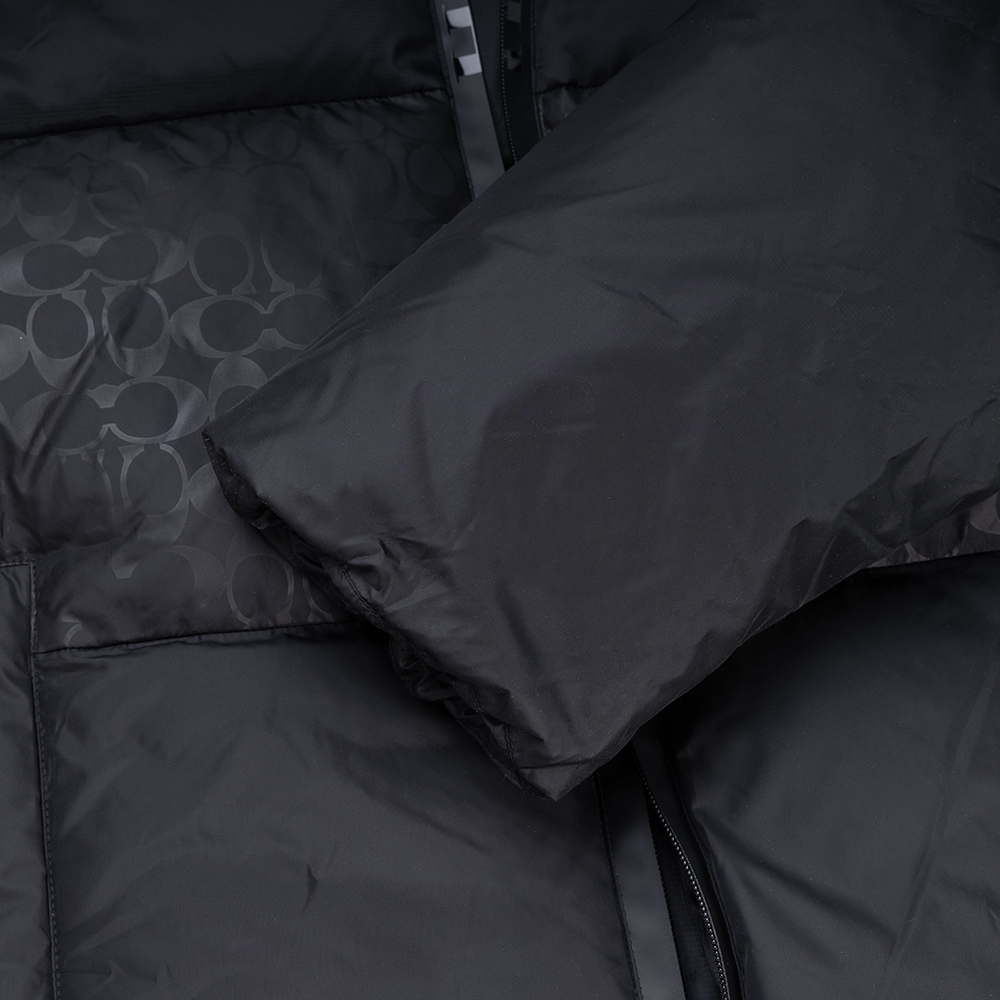 Sizing COACH FW22 Jaket Hitam Unisex Logo Patch Hooded Down Warna Blok CI011-BLC