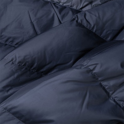 COACH FW22 Colorblock Logo Quilted Down Jacket Navy Blue - CE333-V0U Sizing COACH FW22 Colorblock Logo Quilted Down Jacket Navy Blue - CE333-V0U