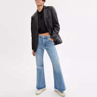 Lookbook COACH FW23 Black Leather Jacket with Single-Breasted Design. CQ220-BLK