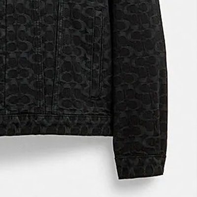 COACH FW23 黑色滿版印花單排扣休閒外套. CL362-OY2 Sizing COACH FW23 黑色滿版印花單排扣休閒外套. CL362-OY2